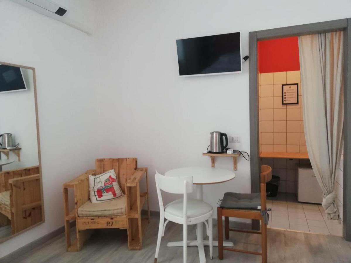 La Cordata Accommodation - Woodhouse Bike Hotel Cinisello Balsamo Extérieur photo